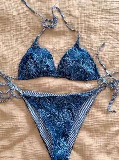 Bikini Blau