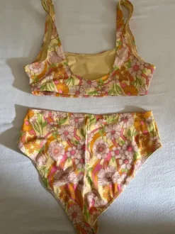Bikini Blumen