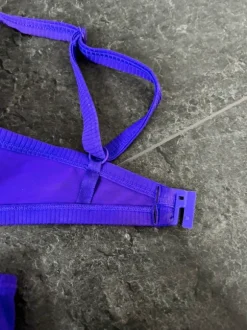 Bikini lila