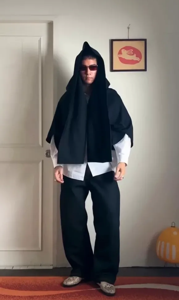 Black Batwing Sleeve Cárdigan Cape