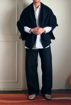 Black Batwing Sleeve Cárdigan Cape
