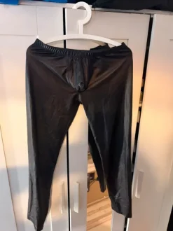 Black Liquid Leather Fetish Leggings - Pouch Front