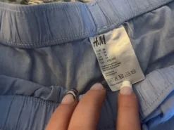 Blaue Hose