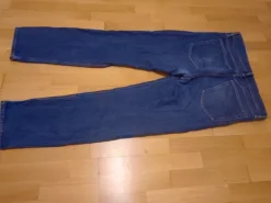 Blaue Jeans von H&M – Relaxed Fit 👖💙