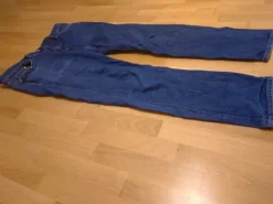 Blaue Jeans von H&M – Relaxed Fit 👖💙