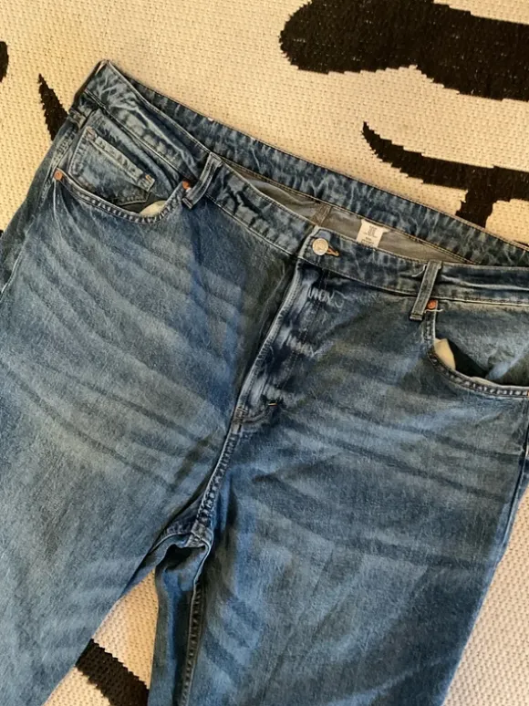 Blaue Slim Straight Jeans