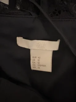 Blaues Kleid mit Spitze H&M Gr.42