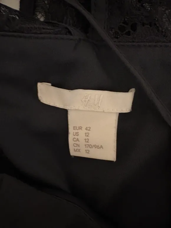 Blaues Kleid mit Spitze H&M Gr.42