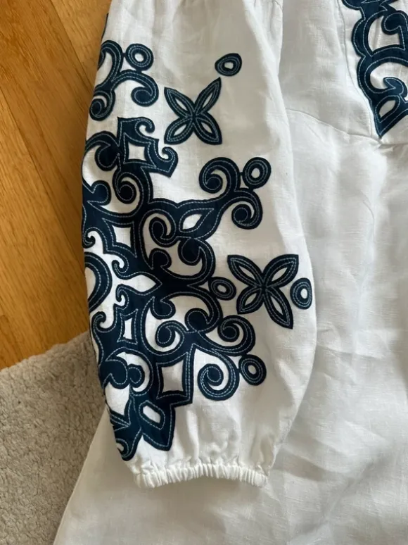 Boden Leinen Kleid 36 weiß mit blauen Applikationen
