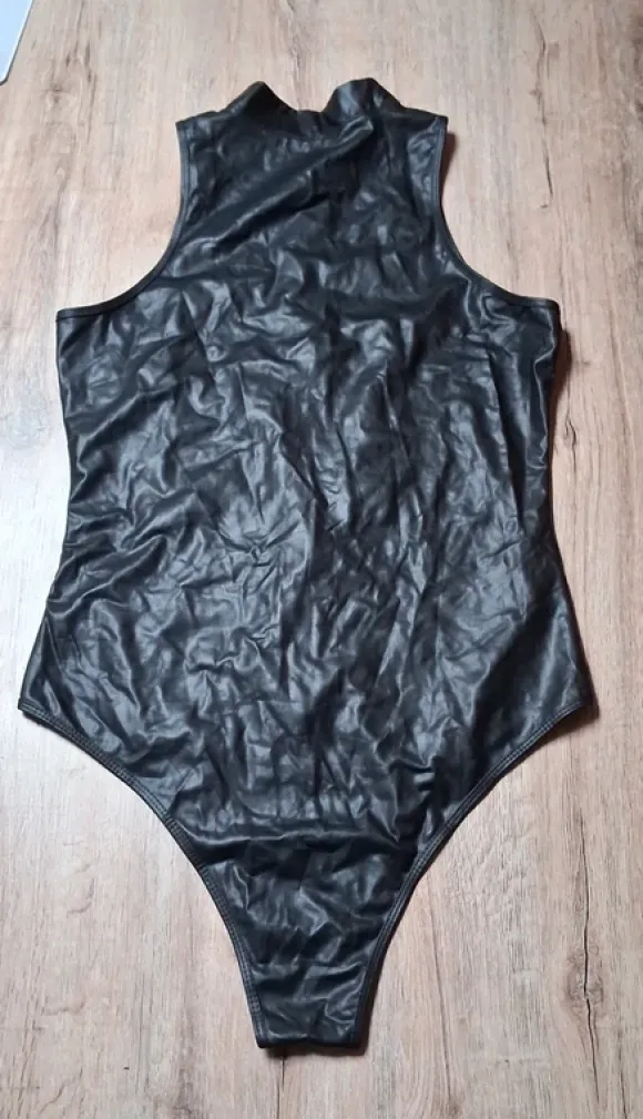 Body S/M Neu