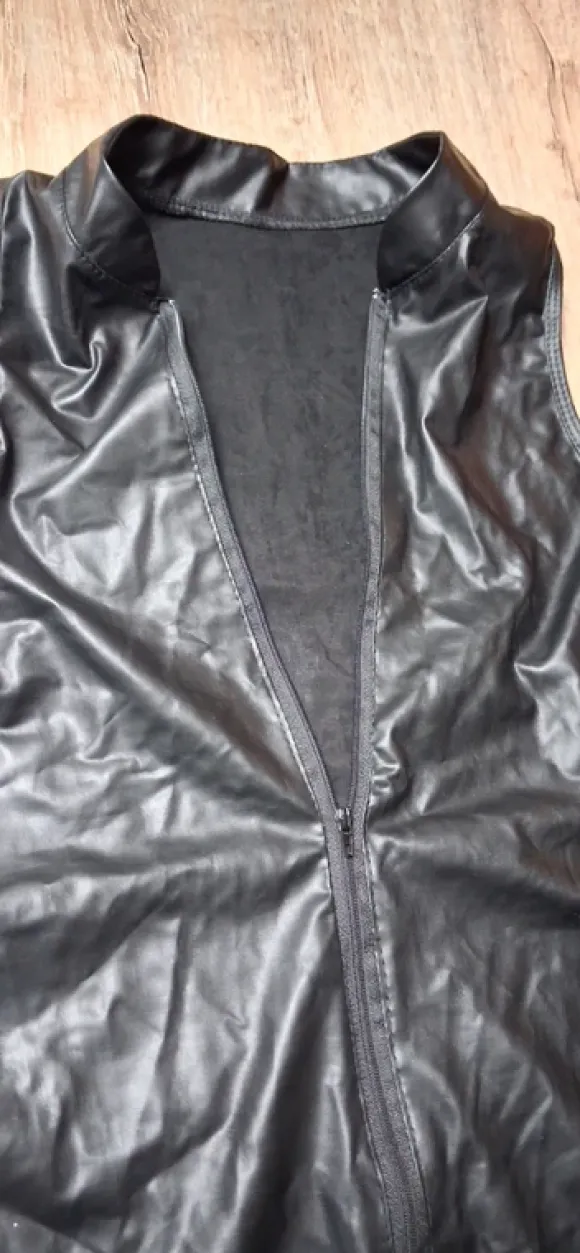 Body S/M Neu