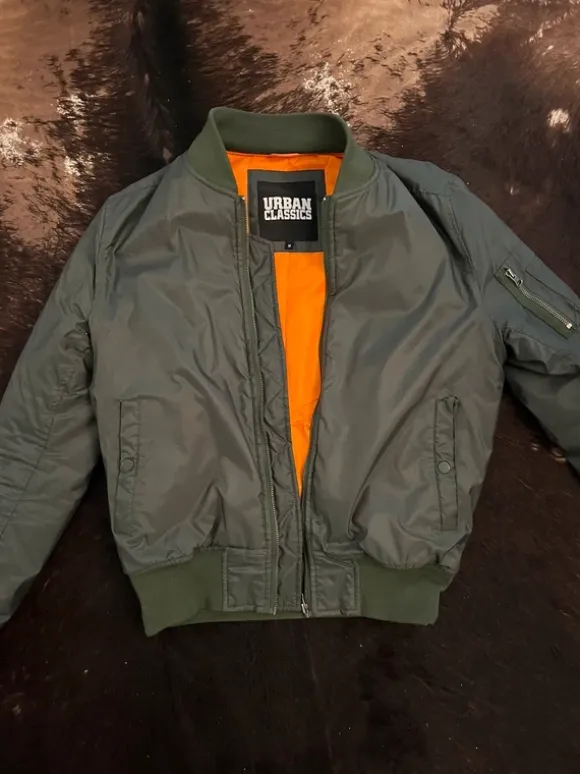 Bomberjacke Army Khaki Oversized Fit