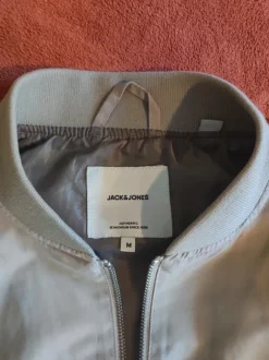 Bomberjacke Gr. M beige Jack & Jones