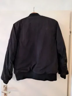 Bomberjacke schwarz