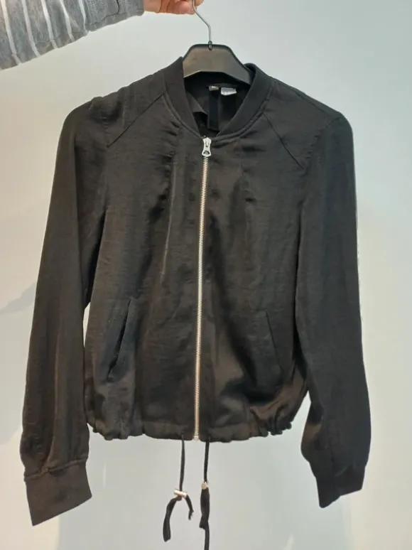 bomberjasje h&m maat 34