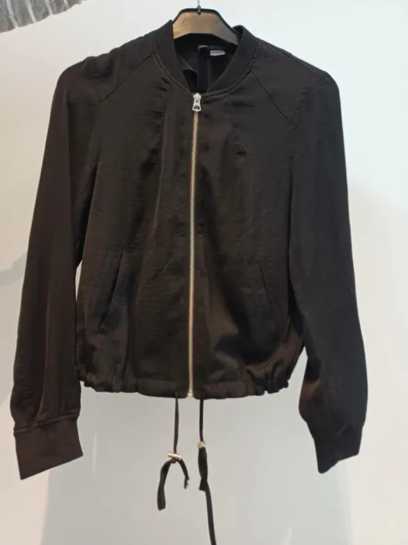 bomberjasje h&m maat 34