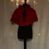 Bordeaux rook kort schouder cape