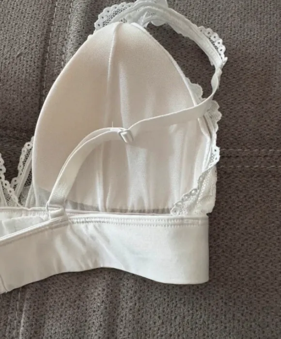 Bralette in Spitze weiß