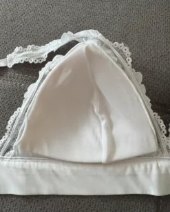 Bralette in Spitze weiß