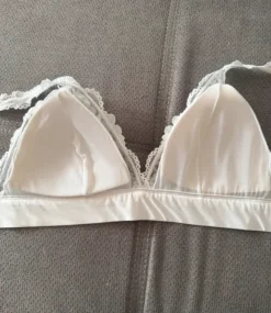 Bralette in Spitze weiß