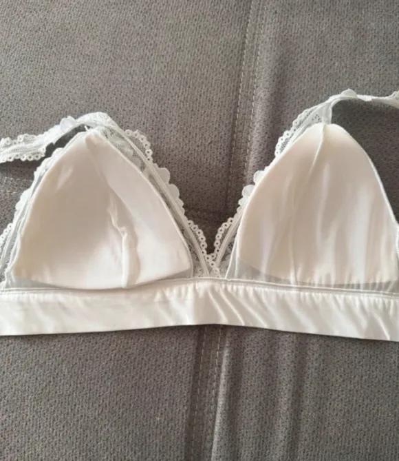 Bralette in Spitze weiß