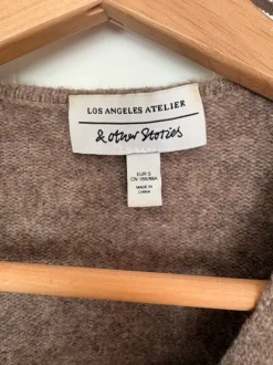 Braune Strickjacke von & Other Stories in Gr. S