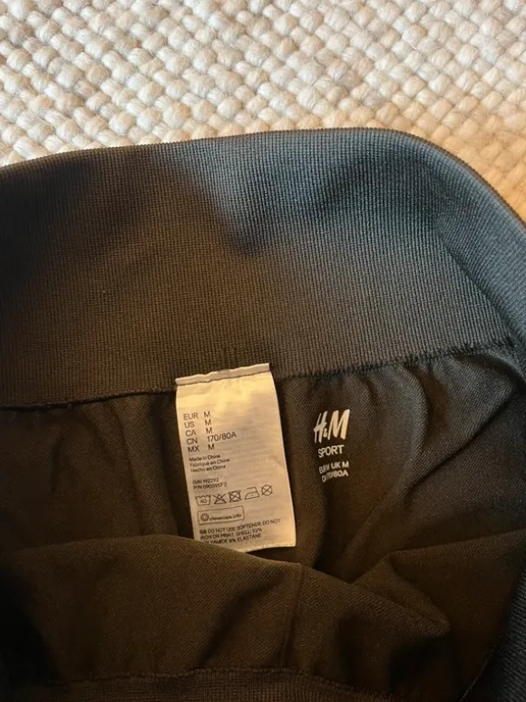 Braune/dunkelgrüne Sportleggins von H&M