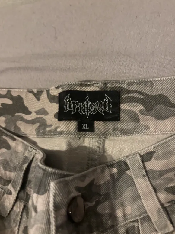 Bruised LA Monster Camouflage Pants