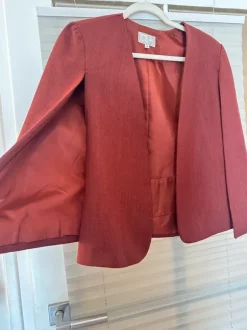 Burgundy blazer/ shawl S / M