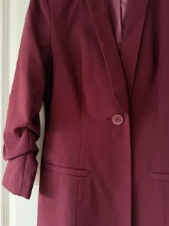 Burgundy blazer von asos Design