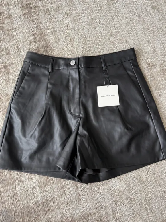 Calvin Klein Leder Shorts