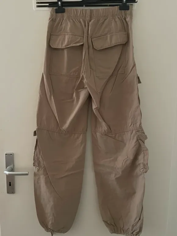 Cargohose Bershka // S