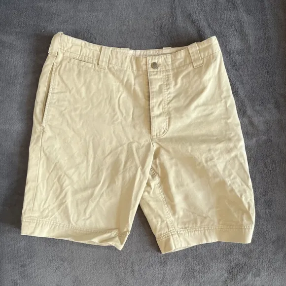 Carhartt Shorts Beige Cream W34 / size M Relaxed Fit Clean Summer Essential