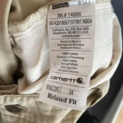 Carhartt Shorts Beige Cream W34 / size M Relaxed Fit Clean Summer Essential