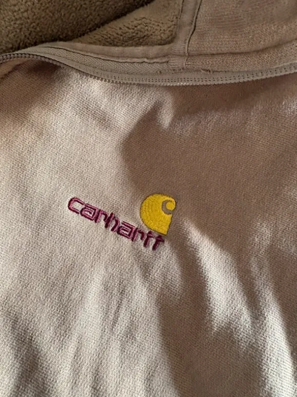 Carhartt sweater