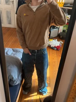 Carhartt sweater