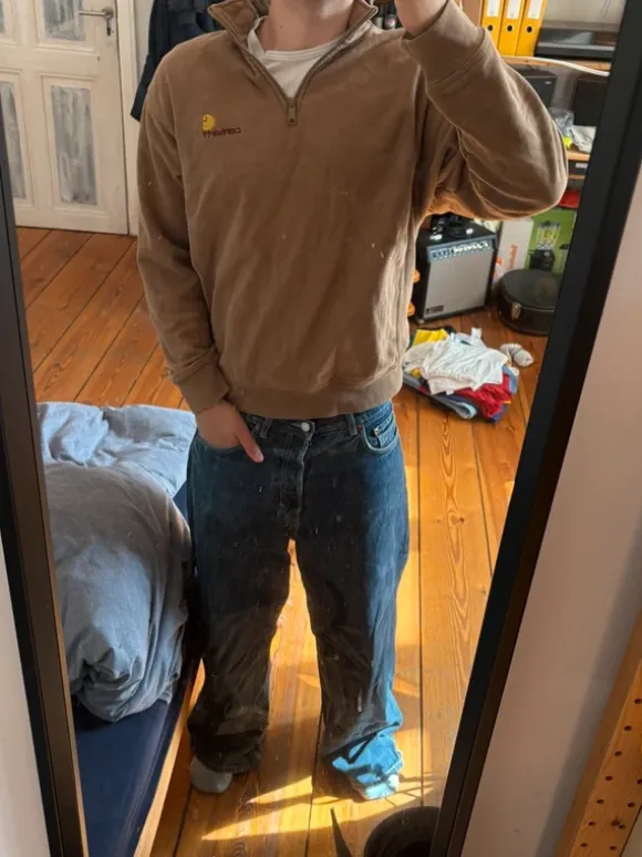 Carhartt sweater