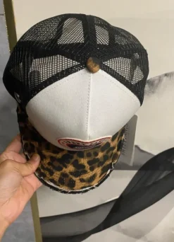 Casquette unisexe noir et blanc – neuve