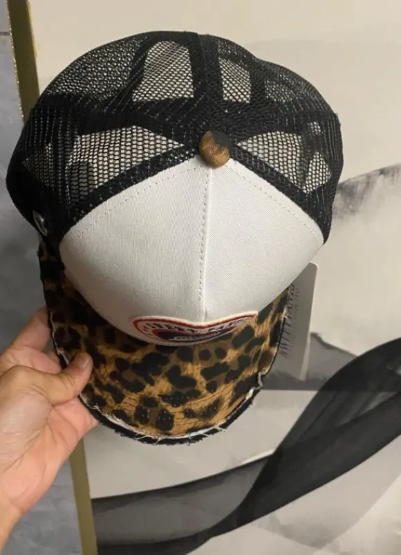 Casquette unisexe noir et blanc – neuve