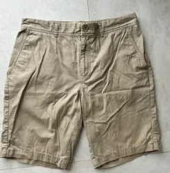 Chino-Shorts von Adidas Neo
