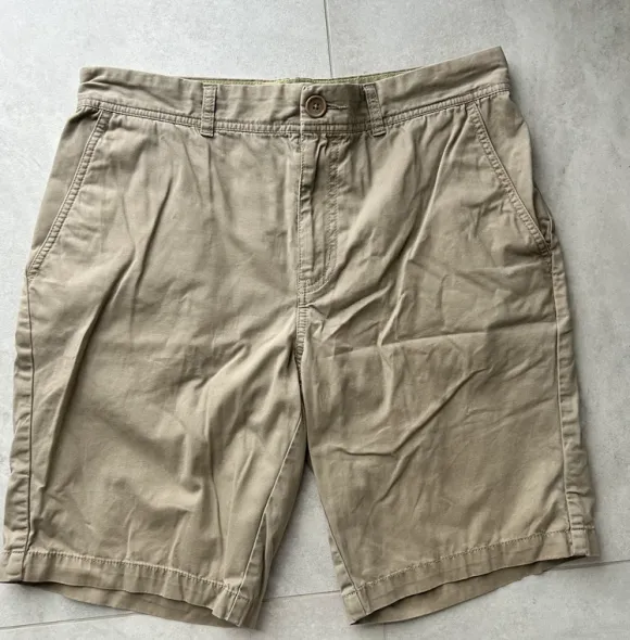 Chino-Shorts von Adidas Neo