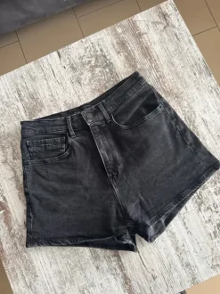 CK Calvin Klein high waist Short Gr. 27 schwarz