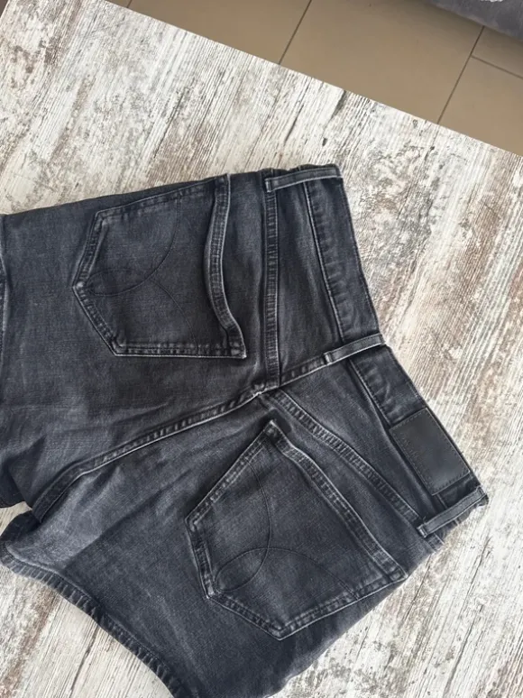 CK Calvin Klein high waist Short Gr. 27 schwarz