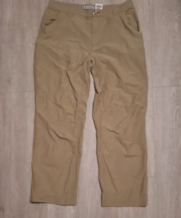 Columbia Field Gear Wanderhose – W34/L30 – Omni-Shield – Khaki