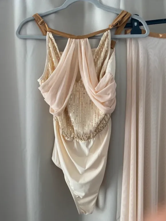Contemporary Tanz Kostüm beige
