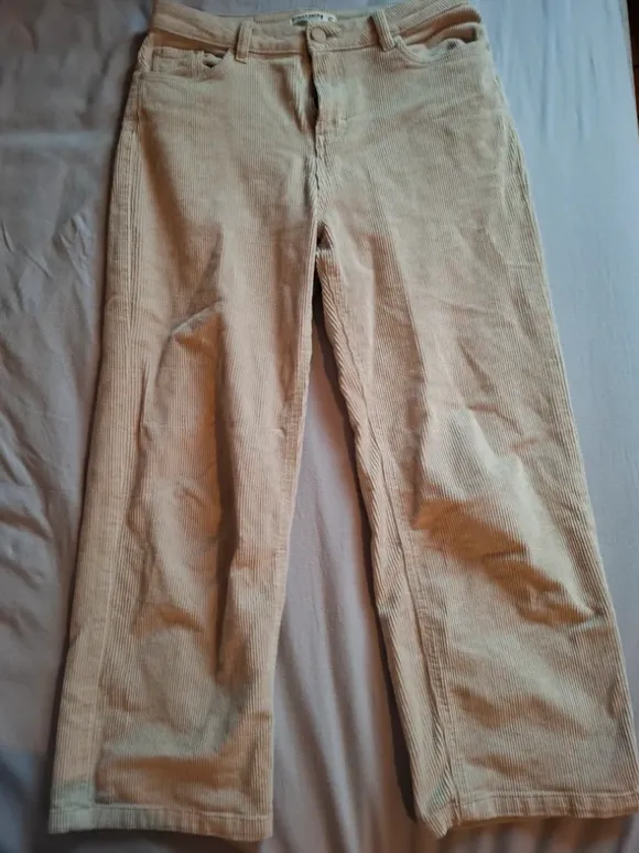 Cordhose in beige/creme