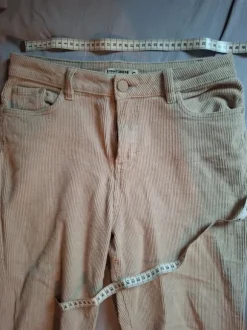 Cordhose in beige/creme