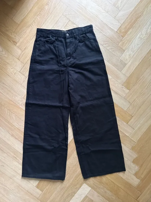 COS- weite Hose- schwarz- Gr34