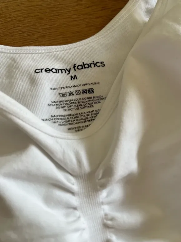 Creamy Fabrics Sharing top M