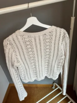 Cropped Strick Pulli